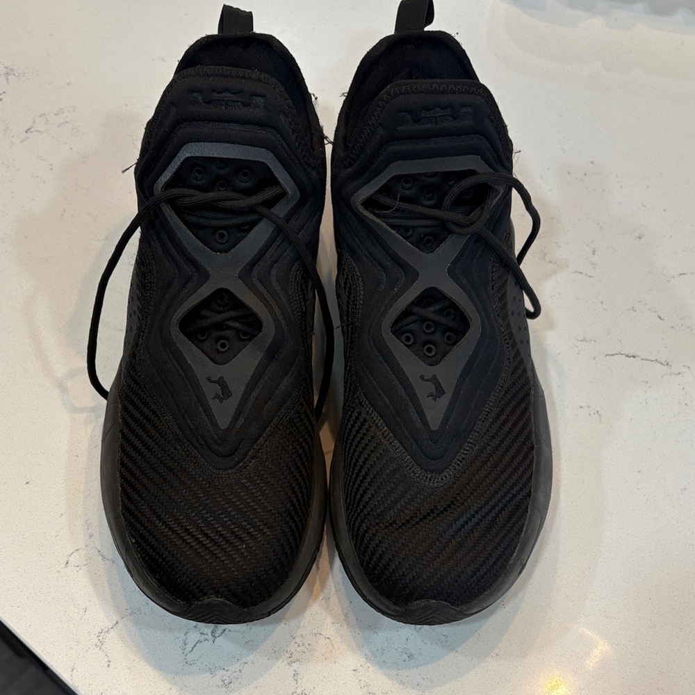 Nike Black and White Sneakers